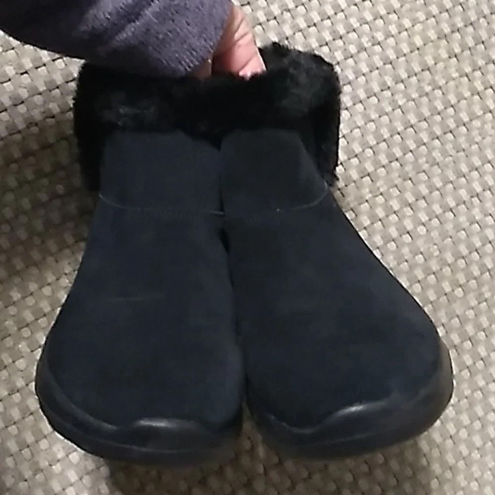 Women's Skechers Black Gen5 Fur-Lined Boots size 7 - Picture 6 of 10